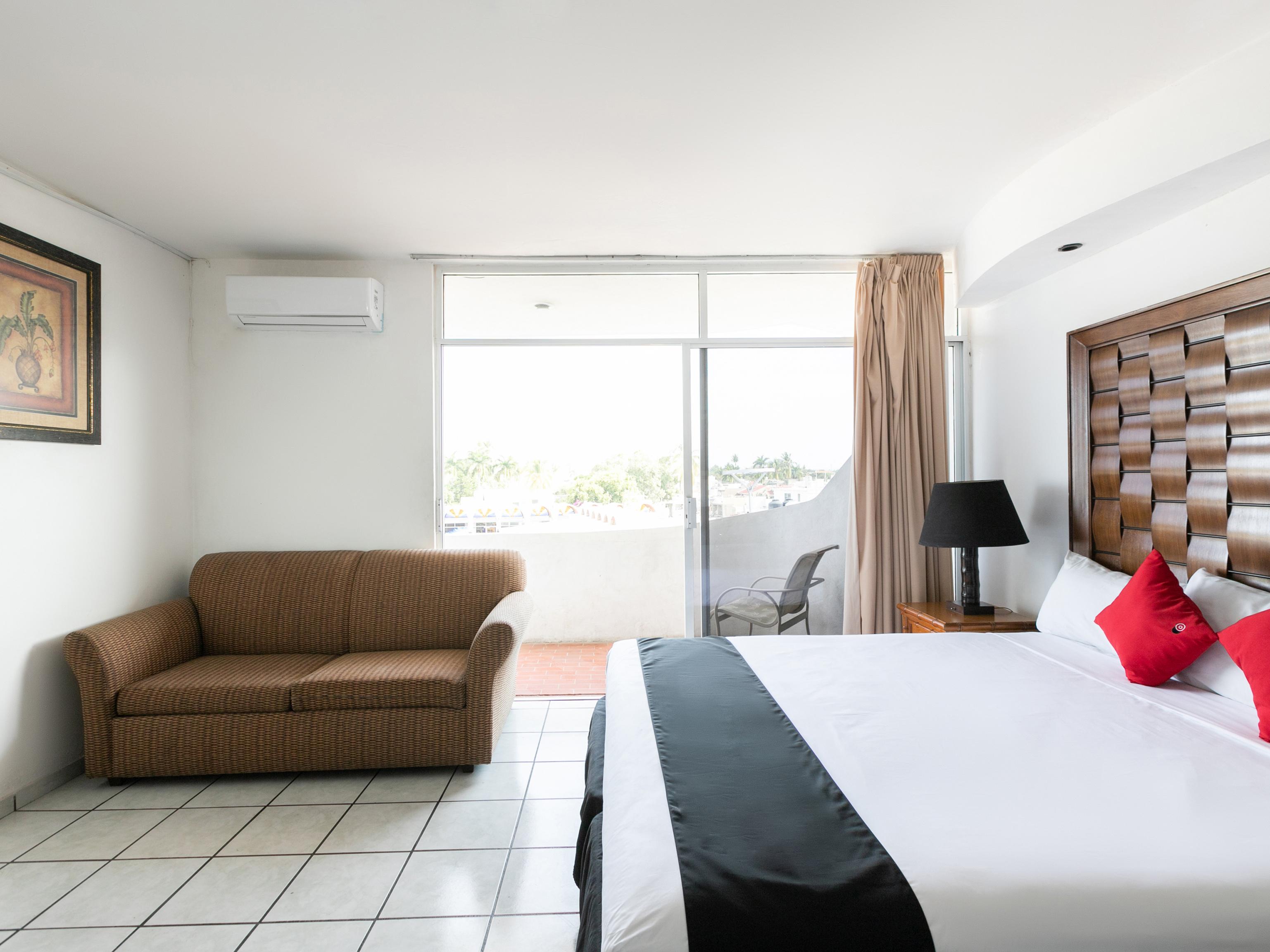 Capital O Zona Dorada Inn, מזטלן מראה חיצוני תמונה