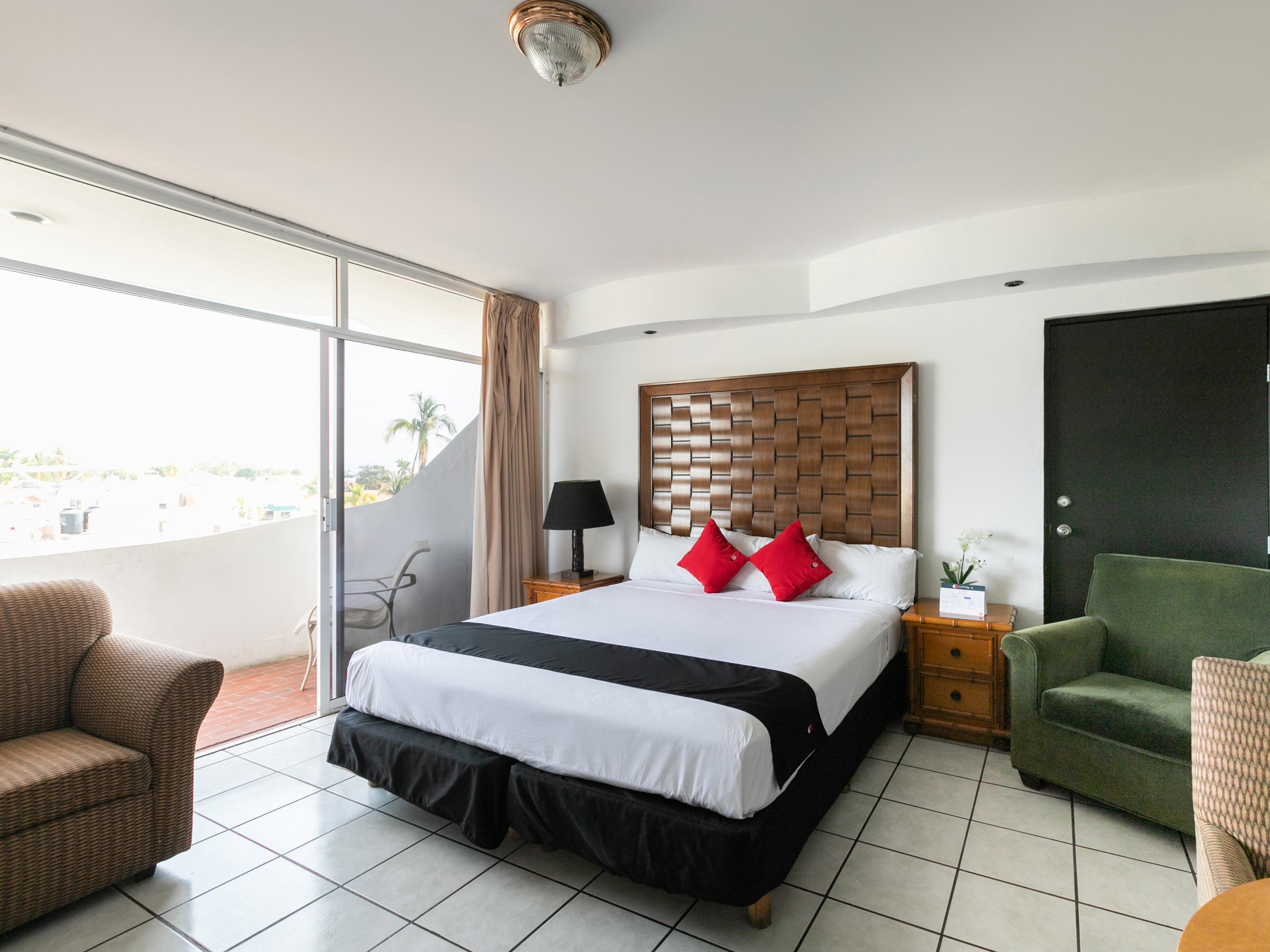 Capital O Zona Dorada Inn, מזטלן מראה חיצוני תמונה