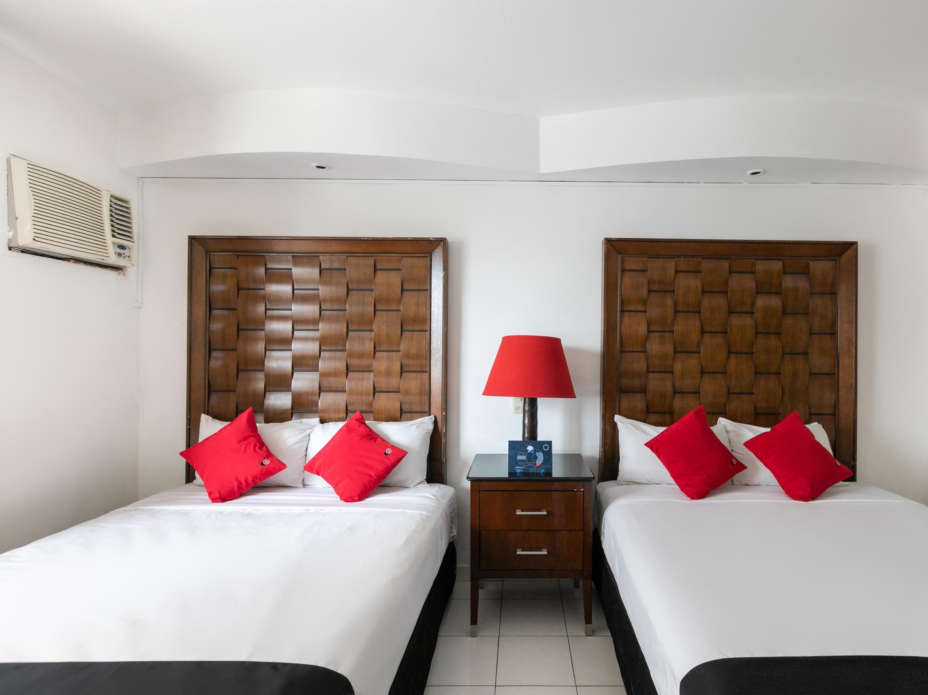 Capital O Zona Dorada Inn, מזטלן מראה חיצוני תמונה