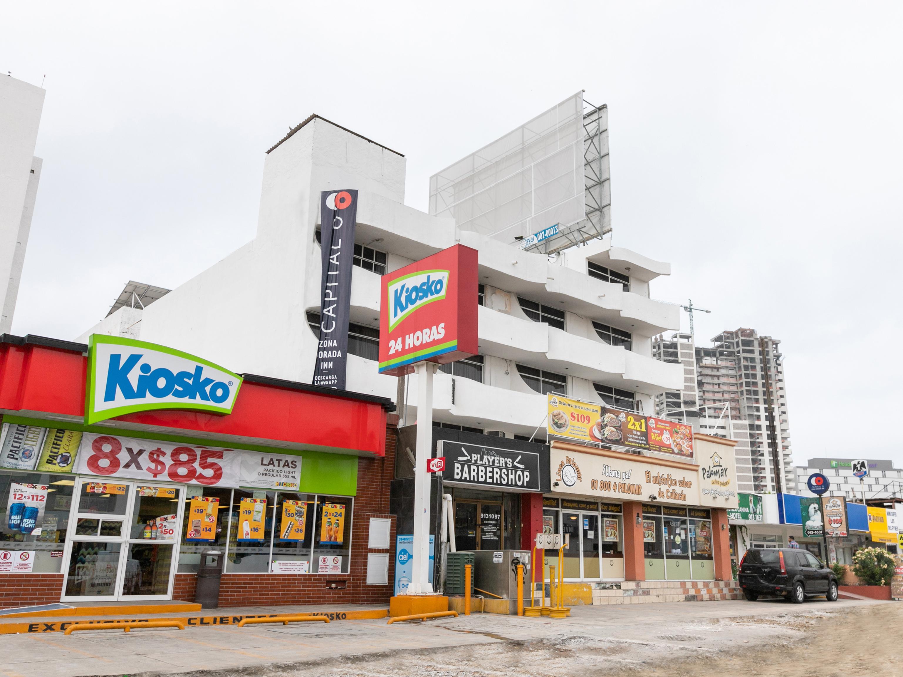 Capital O Zona Dorada Inn, מזטלן מראה חיצוני תמונה
