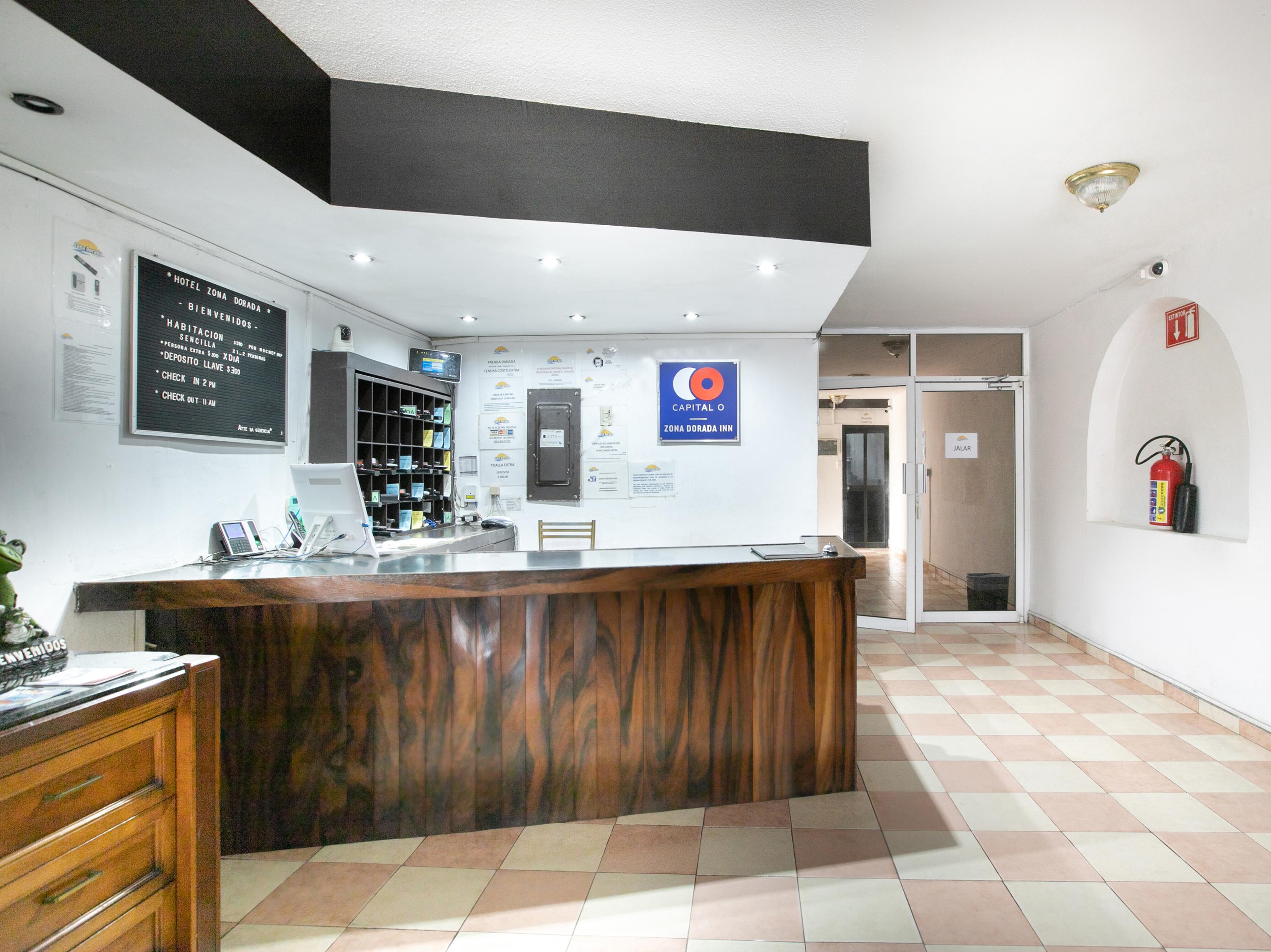 Capital O Zona Dorada Inn, מזטלן מראה חיצוני תמונה