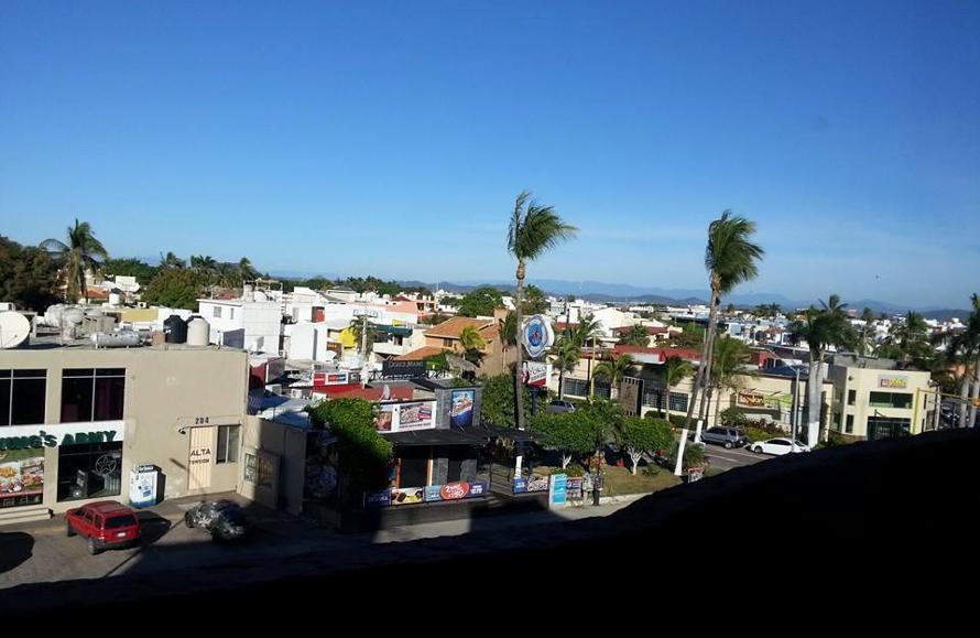 Capital O Zona Dorada Inn, מזטלן מראה חיצוני תמונה