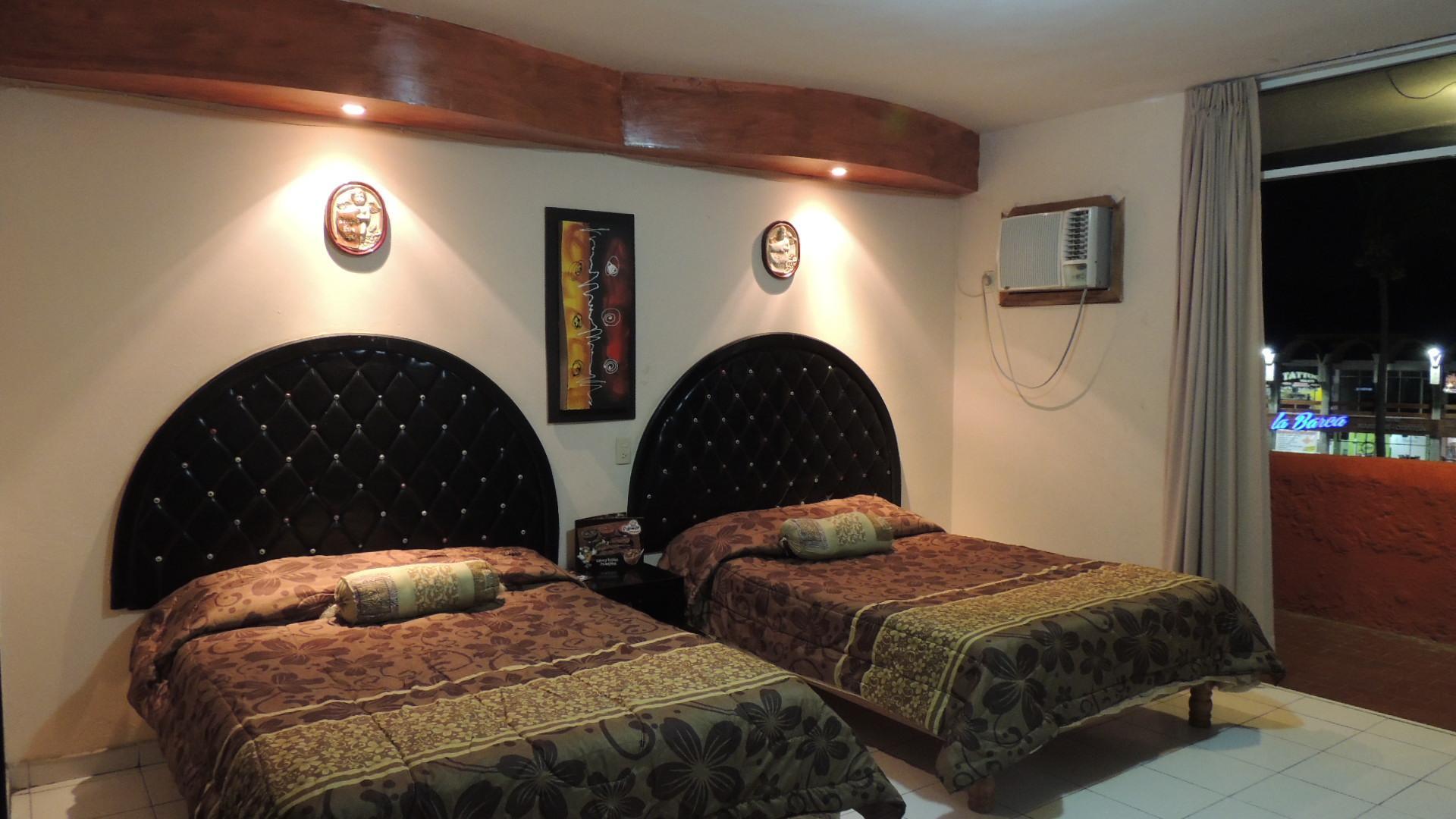 Capital O Zona Dorada Inn, מזטלן מראה חיצוני תמונה